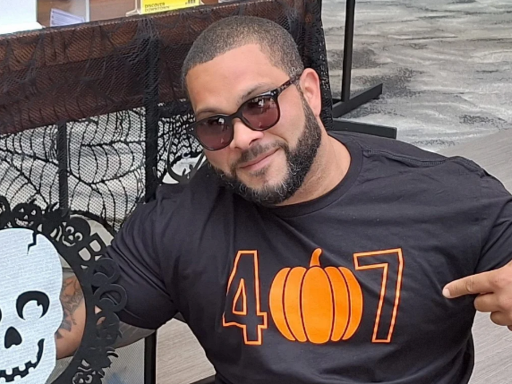 407 Pumpkin Unisex Tee